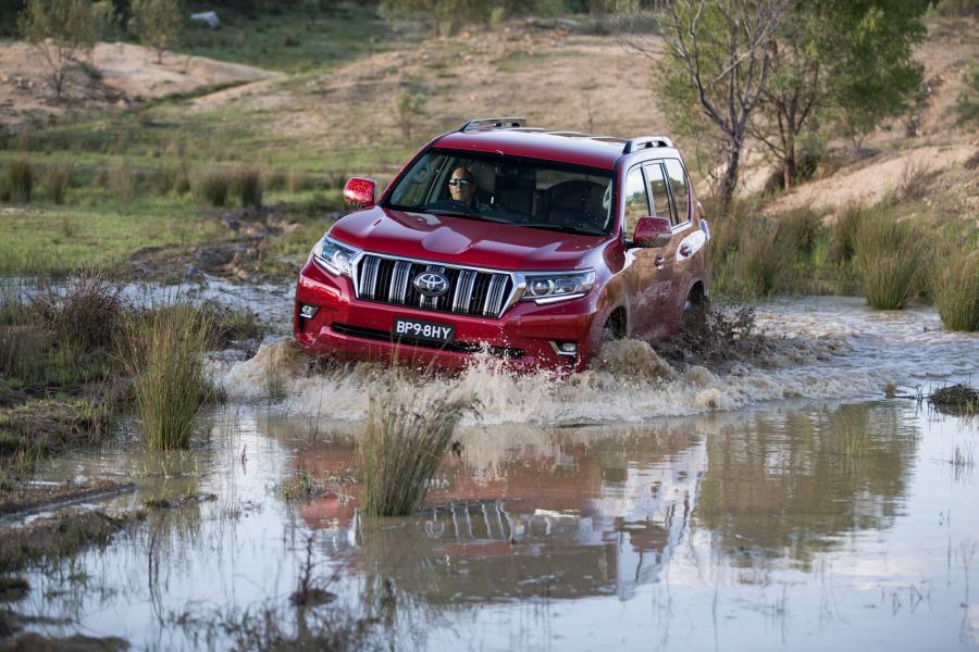  Toyota Land Cruiser Prado VX (150) 2017 года  (AU) (фото 10 из 12)